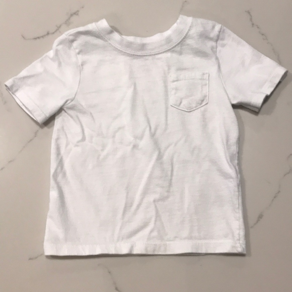 Little Boys Tshirt. No stains Great condition!